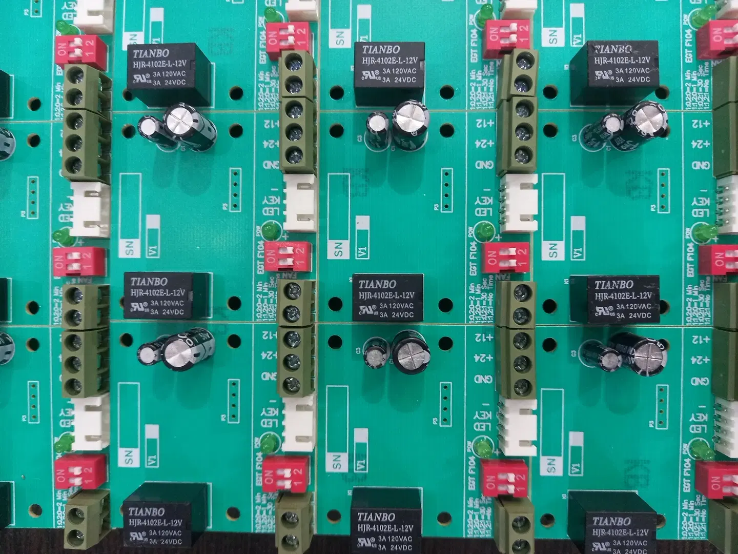 مونتاژکار الکترونیک.مونتاژکار dip و smd|استخدام صنعتی، فنی، مهندسی|تهران, شهرآرا|دیوار