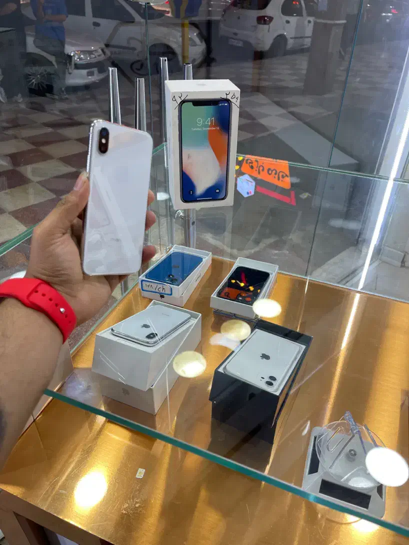 دو عدد ایکس ۲۵۶گیگ یه دونه ایکس ار۱۲۸|موبایل|اهواز, گلستان|دیوار