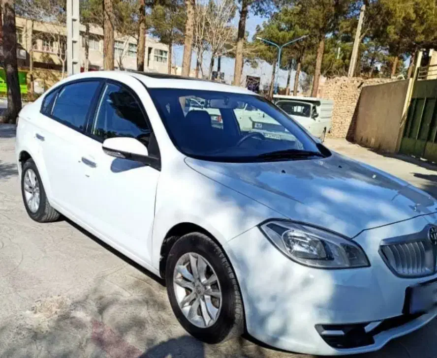 برلیانس H330 ۱۶۵۰ اتوماتیک مدل ۹۷، سفید،کم کار|خودرو سواری و وانت|اصفهان, جلالیه|دیوار