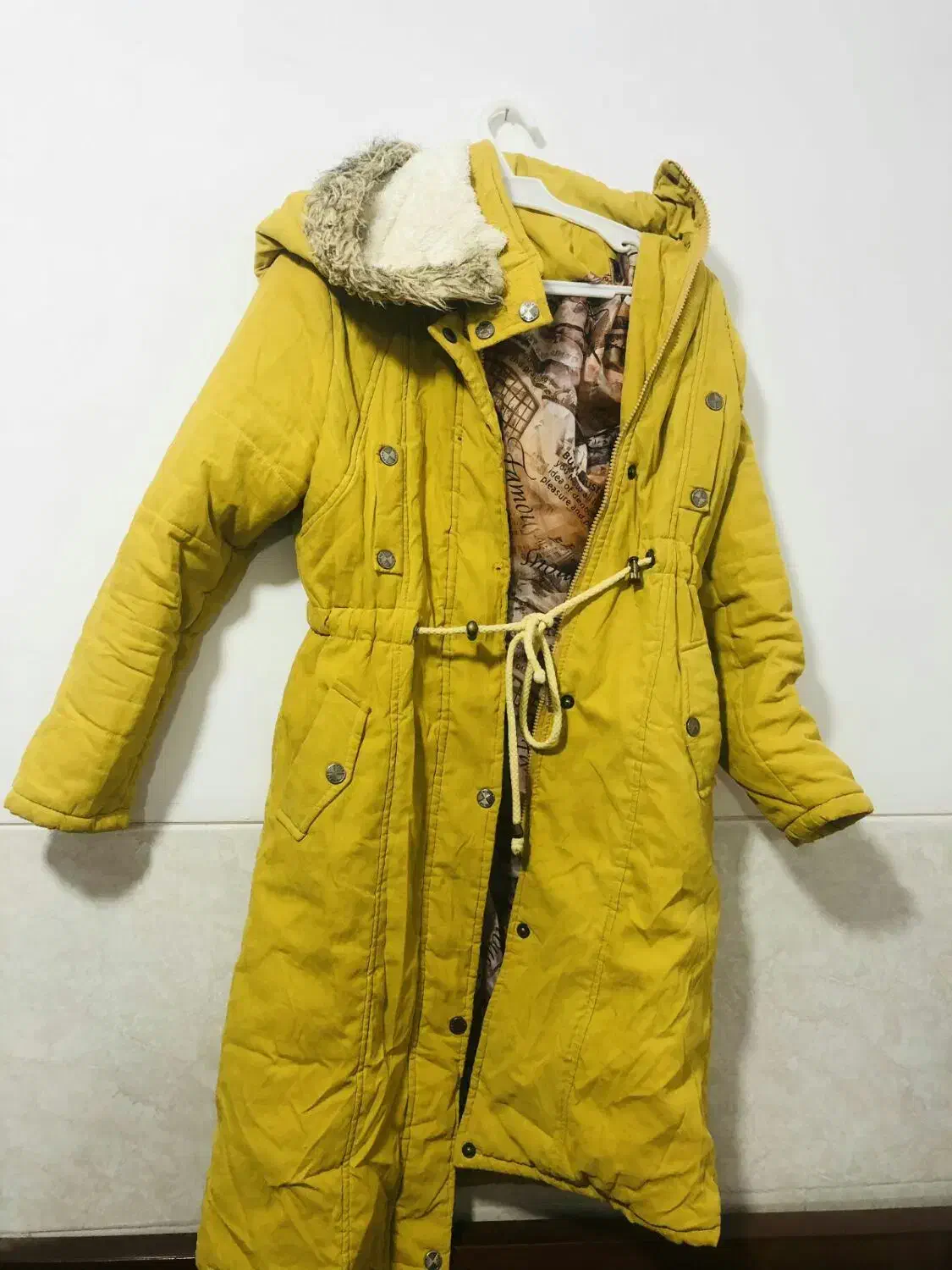 کت زمستانه|لباس|مشکیندشت, |دیوار