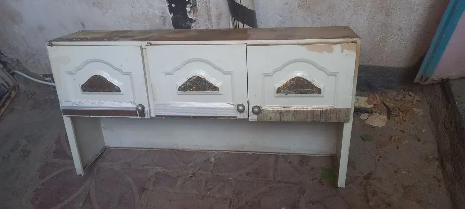 آب چیکون|آبچکان و نظمدهنده ظروف|پاکدشت, پاکدشت (مامازند)|دیوار