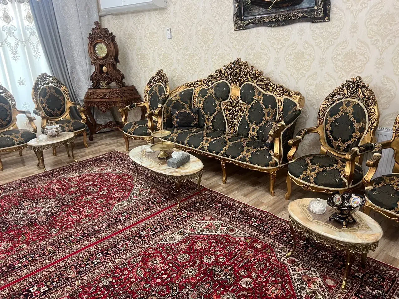 مبل سلطنتی و راحتی و میز|مبلمان خانگی و میز عسلی|پلدشت, |دیوار