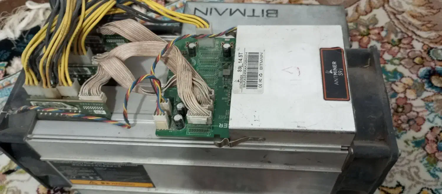 فروش ماینر s9j و قطعات تا چهار عدد کارکرده|قطعات و لوازم جانبی رایانه|داراب, |دیوار