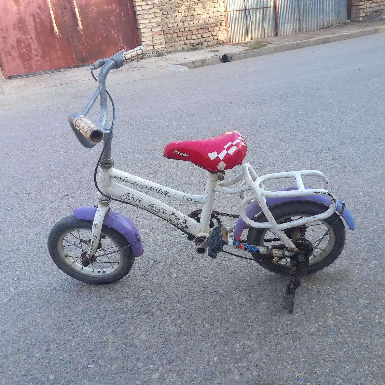 دوچرخه سایز ۱۲|دوچرخه، اسکیت، اسکوتر|گنبد کاووس, |دیوار