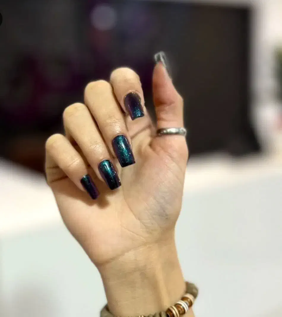 کاشت ناخن درسالن زیبایی|خدمات آرایشگری و زیبایی|ملایر, |دیوار