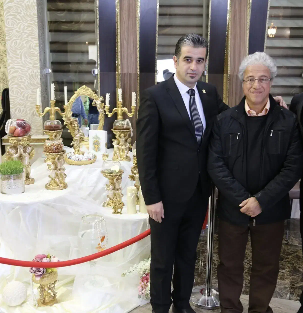 دعوت به همکاری در مشاور املاک علی حمیدنژاد|استخدام بازاریابی و فروش|لیسار, |دیوار