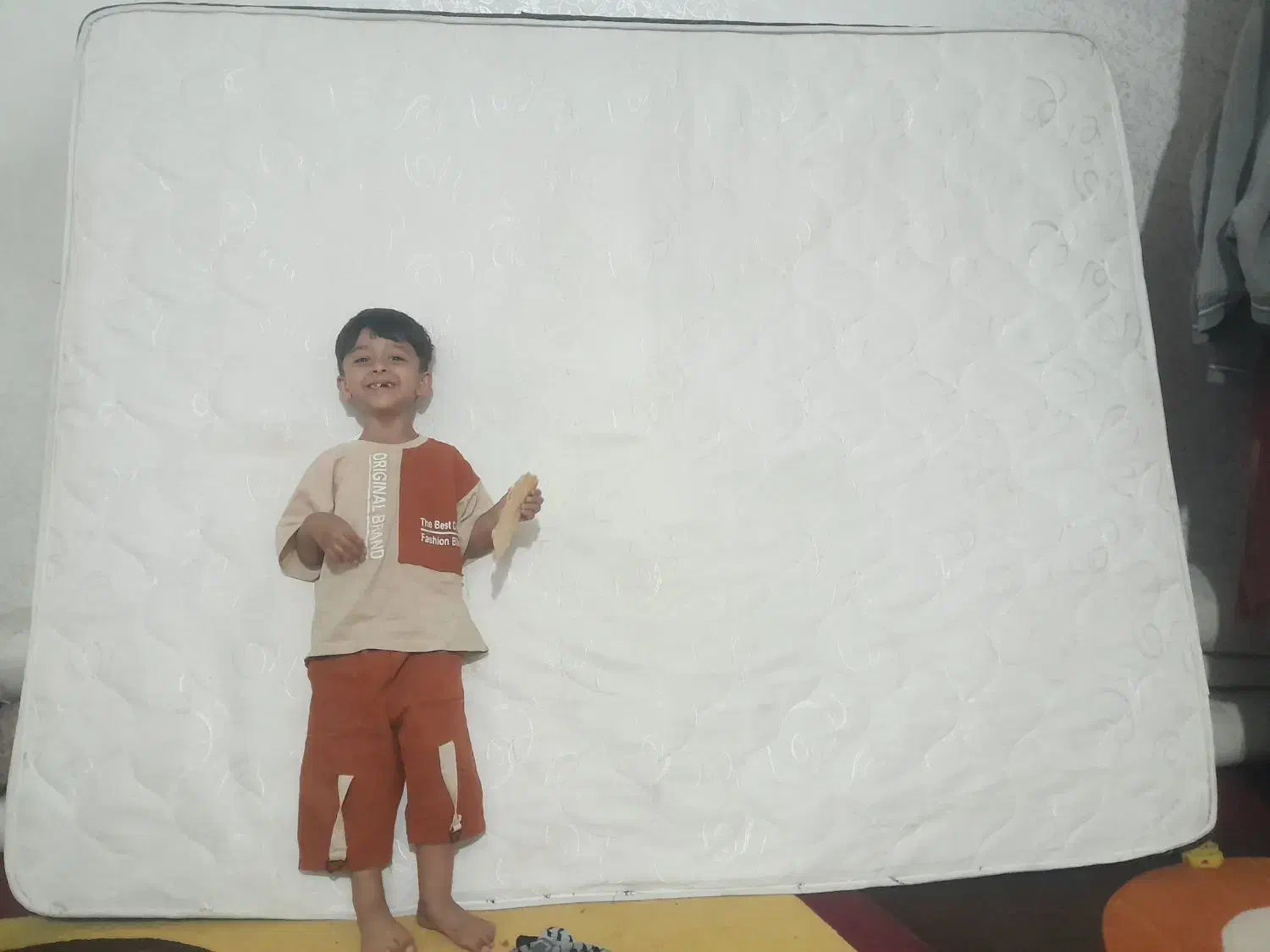 تشک تمیز نو دو هفته ازش استفاده شده|تشک تختخواب|اهواز, گلستان|دیوار