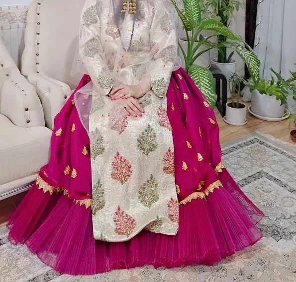 مجلسی|لباس|نورآباد ممسنی, |دیوار