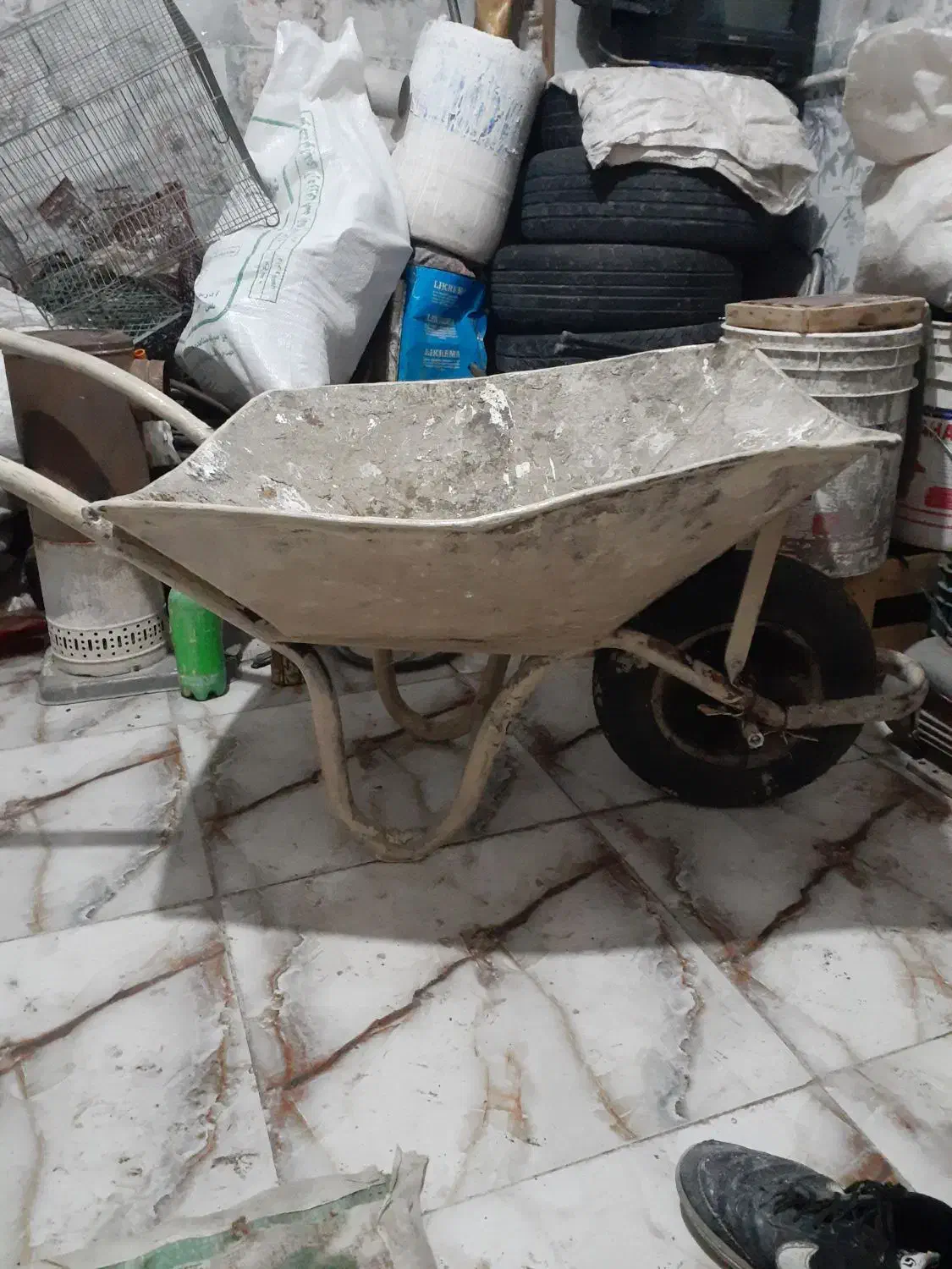 فرغون سایز بزرگ|ابزارآلات|اسدآباد, |دیوار