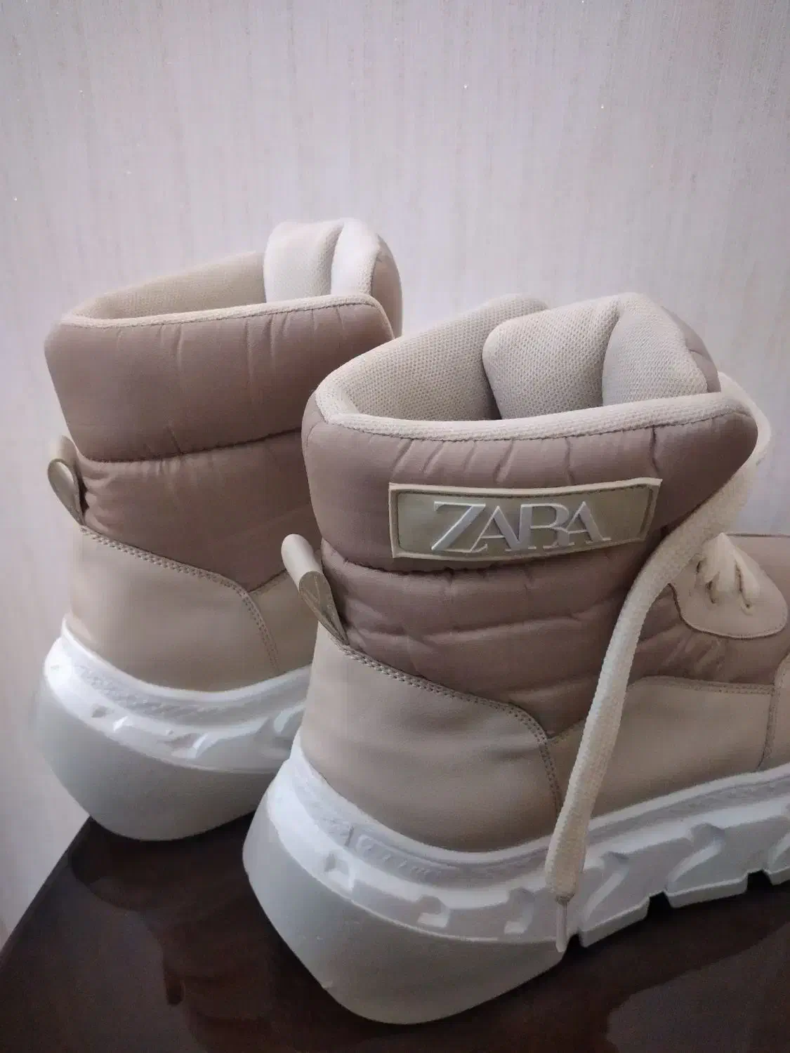 یک جفت پوتین بدون استفاده نو نو خیلی راحت سایز۳۹|کیف، کفش، کمربند|تبریز, |دیوار