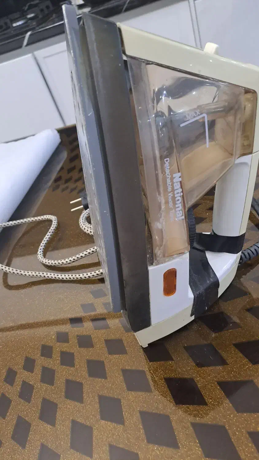 اتو بخار دستی برند ناسیونال اصل|اتو و لوازم اتو|کرمان, |دیوار