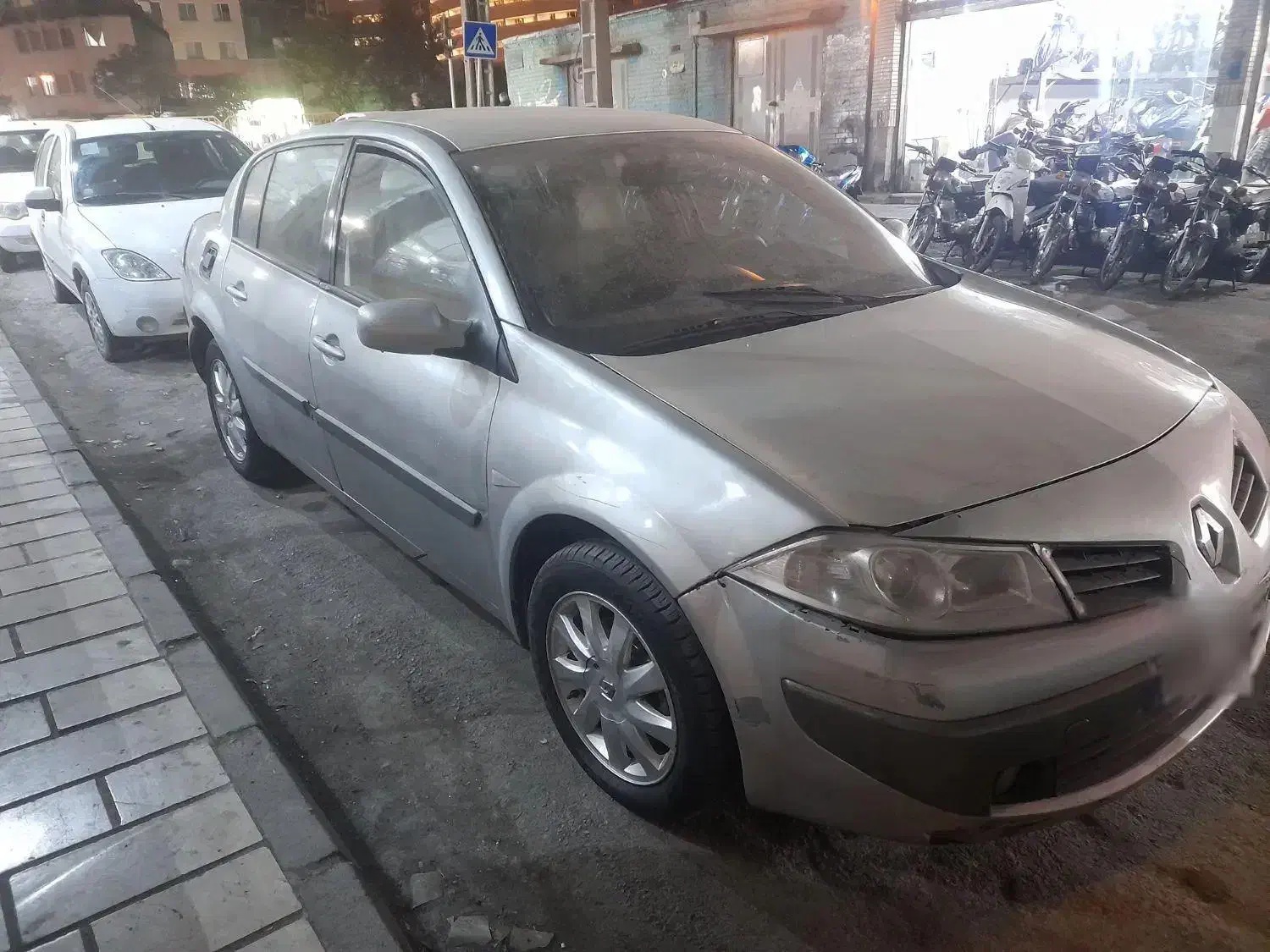 مگان ۱۶۰۰ سی سی.  قسطی.|خودرو سواری و وانت|مشهد, کوی راد|دیوار