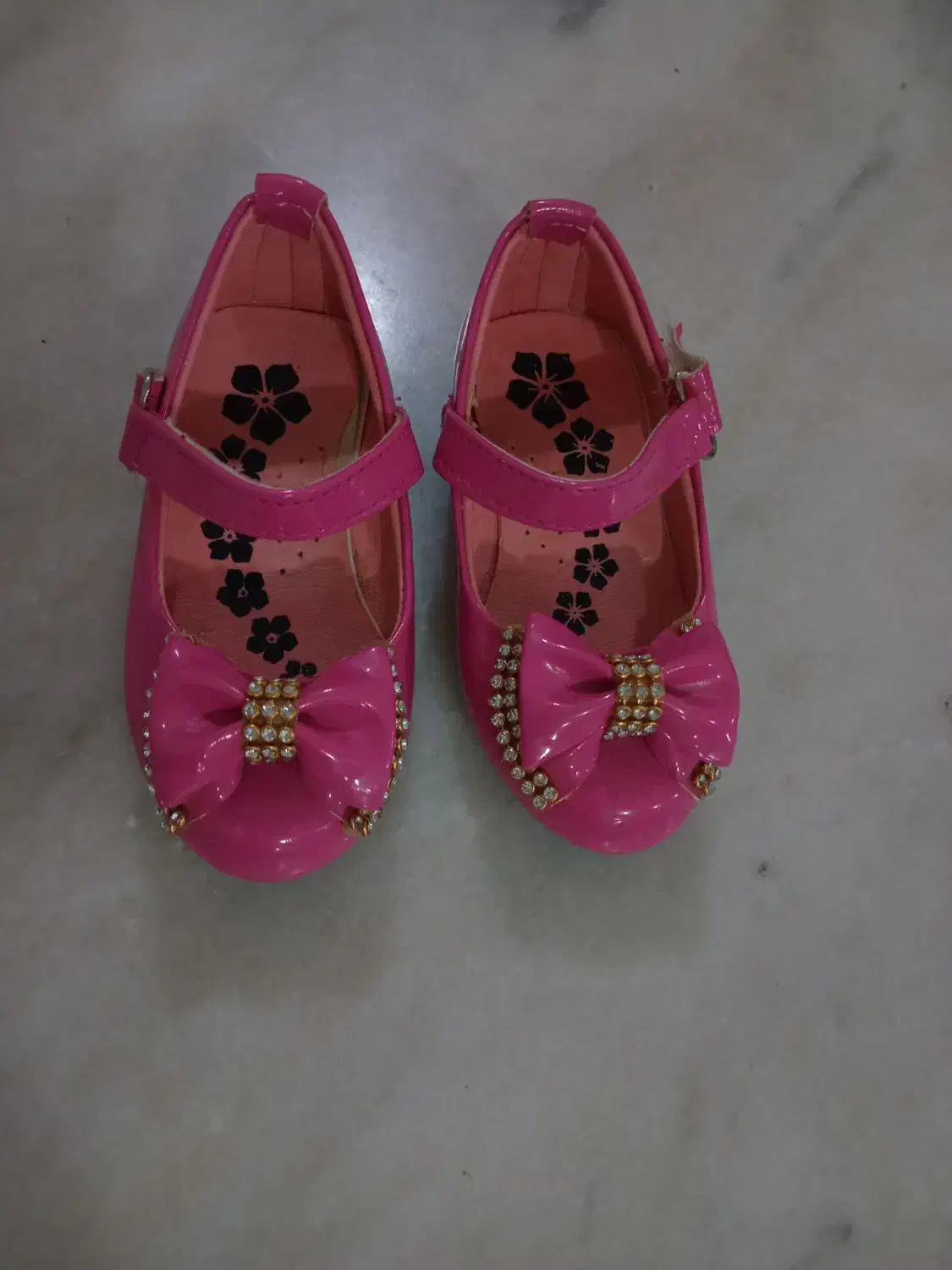 کفش بچگانه|کفش و لباس بچه|کرمانشاه, |دیوار