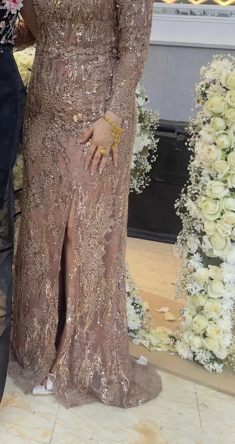 لباس مجلسی|لباس|بندر گناوه, |دیوار