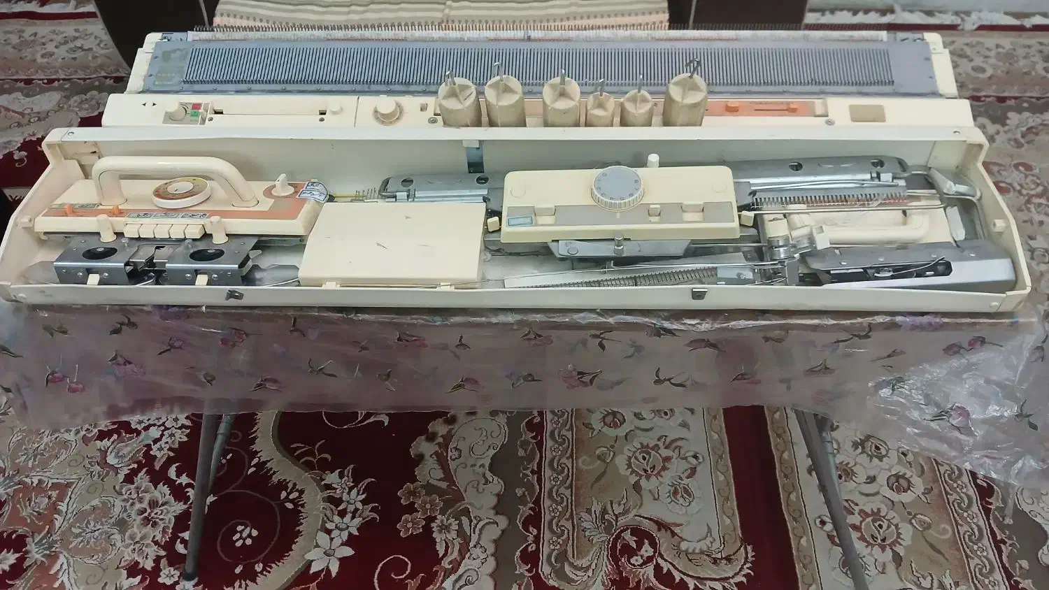 چرخ بافتنی|لوازم خیاطی و بافتنی|بیرجند, |دیوار