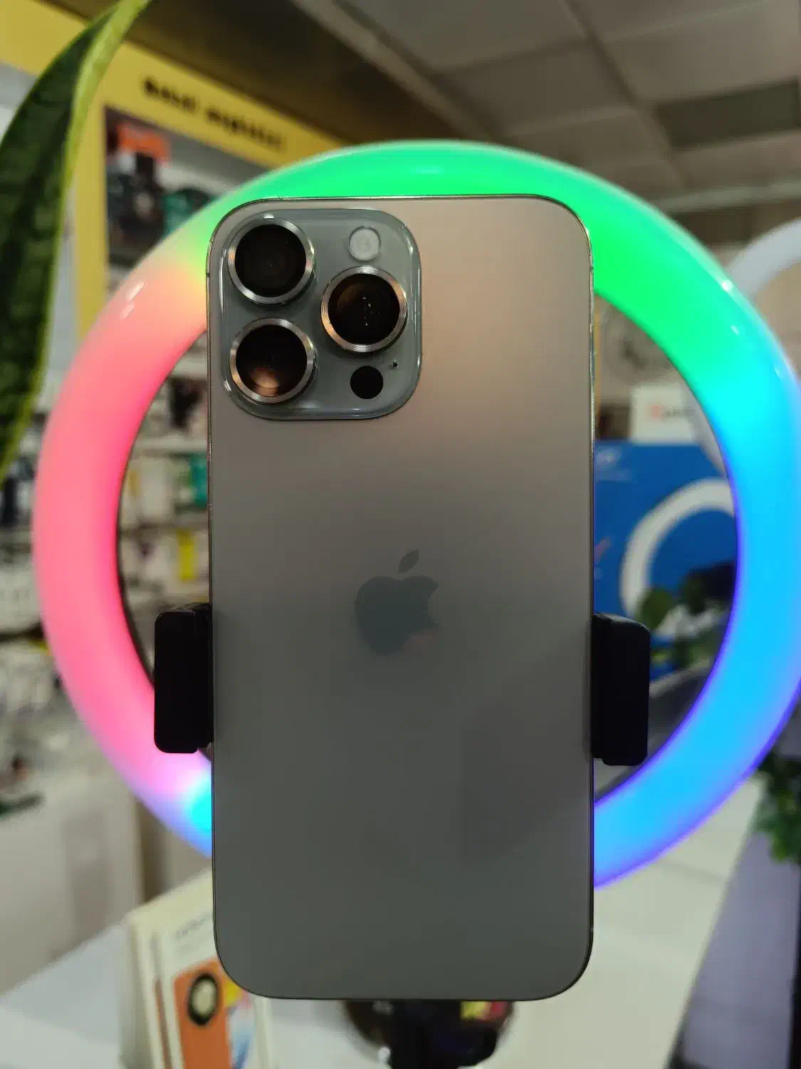 آیفون ۱۶ پرومکس طرح .اکبند|موبایل|مشهد, طبرسی شمالی|دیوار