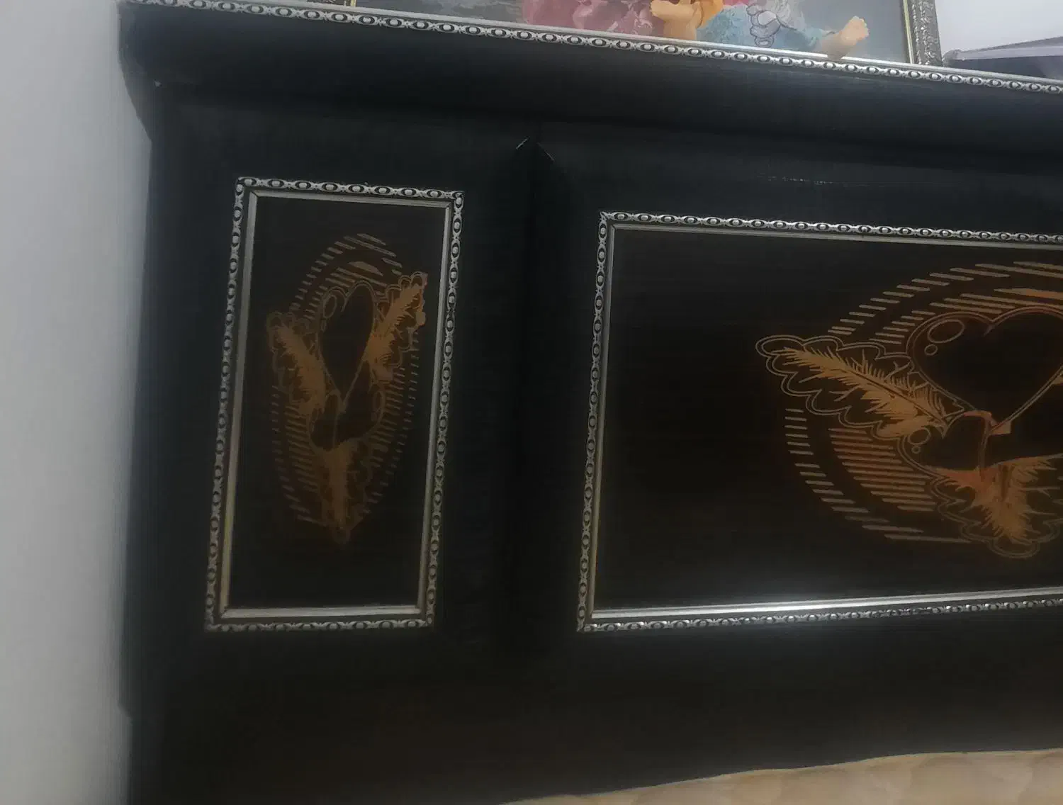 تخت خواب دونفره|تخت و سرویس خواب|شیراز, کوشک میدان|دیوار