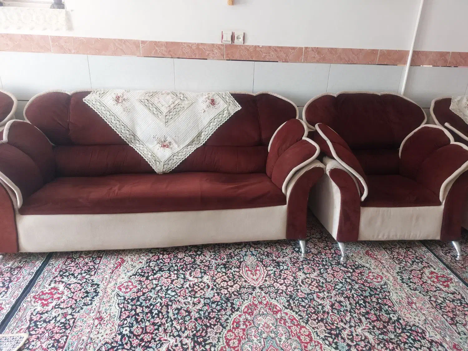 ست مبل و جلو میزی|مبلمان خانگی و میز عسلی|زرند, |دیوار