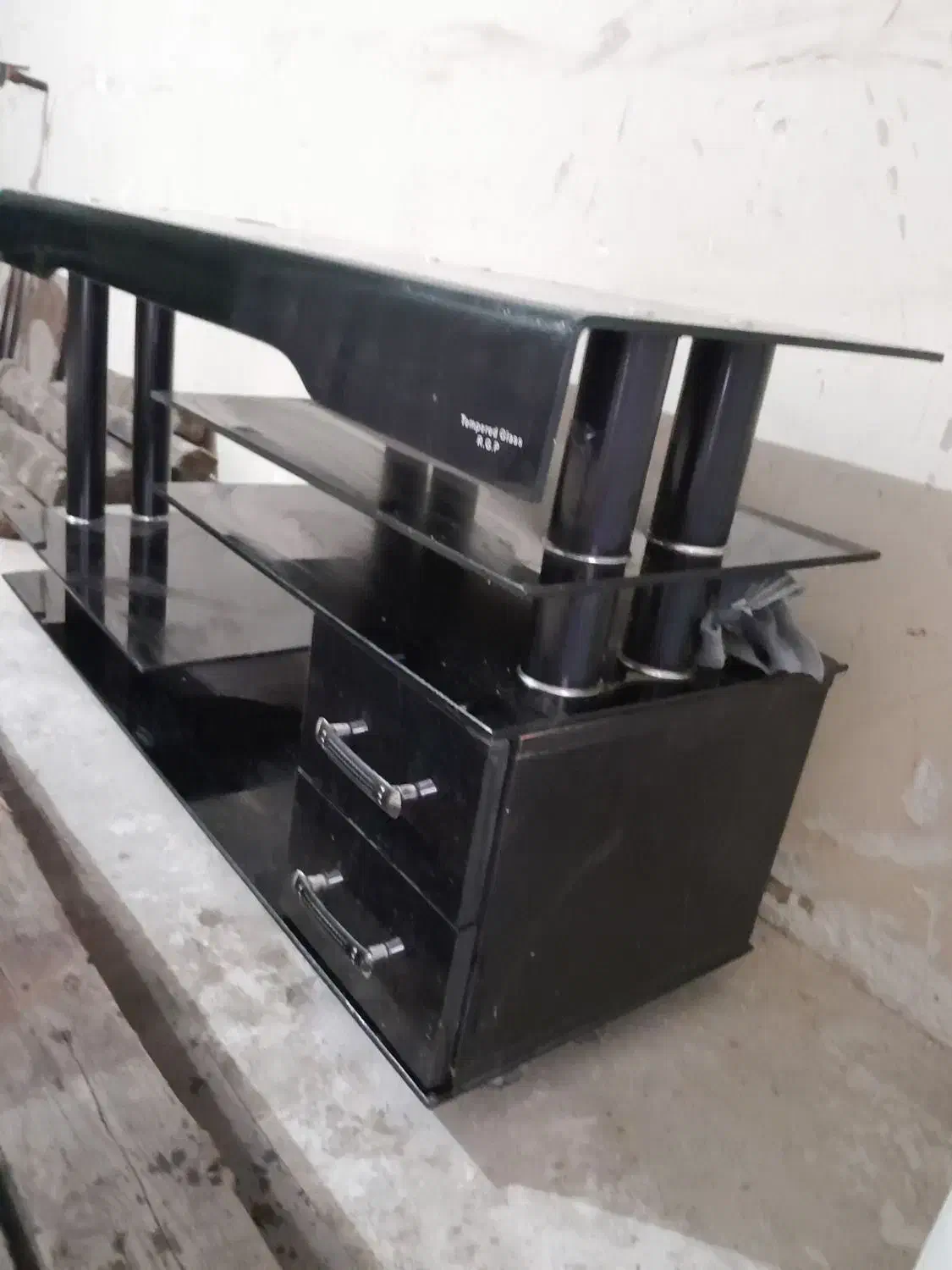 میز تلوزیون|میز تلویزیون|بشاریات, |دیوار