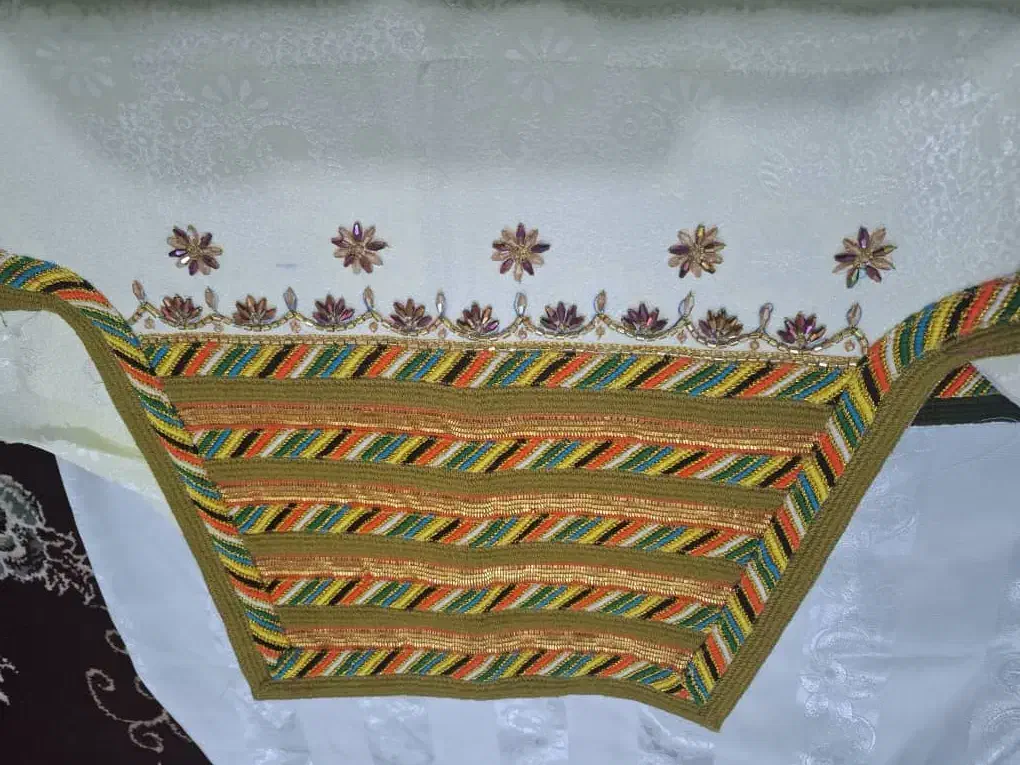 ودو گرهی|لباس|میناب, |دیوار