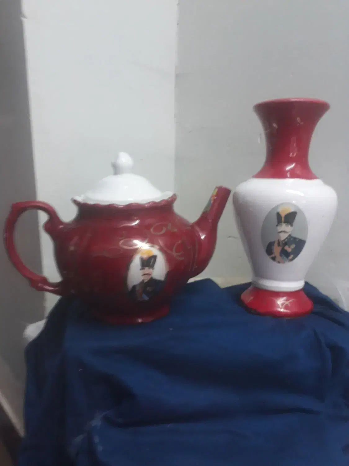 قوری و گلدان قدیمی|کلکسیون اشیاء عتیقه|سبزوار, فرهنگیان|دیوار