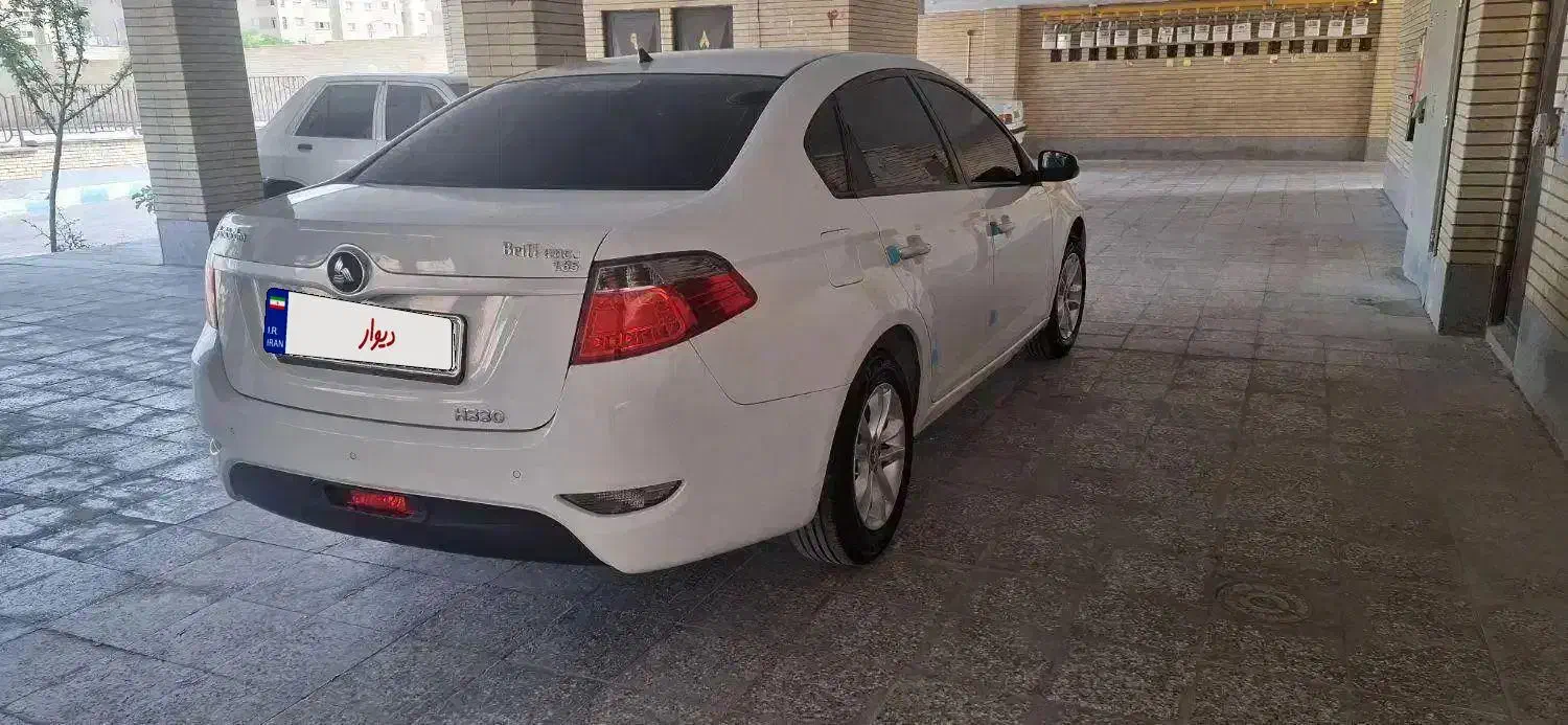 برلیانس ۳۳۰ موتور بزرگ. دنده ایی. مدل ۹۷. بدون رنگ|خودرو سواری و وانت|فولادشهر, مسکن مهر فولادشهر|دیوار