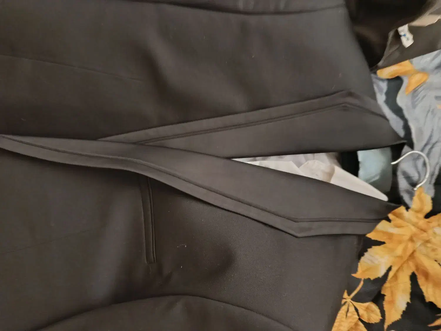 کت شلوار|لباس|تربت‌حیدریه, مورشک|دیوار