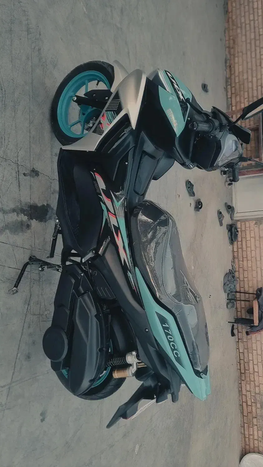 آیروکس همتاز|موتورسیکلت|جوین, |دیوار