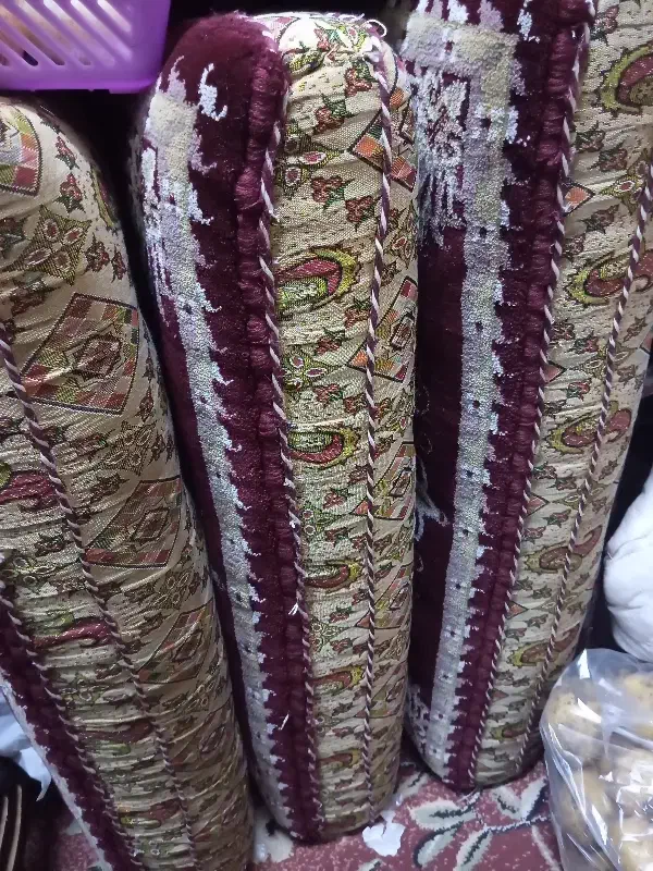 سه تاپشتی|پشتی|نظرآباد, رسالت|دیوار