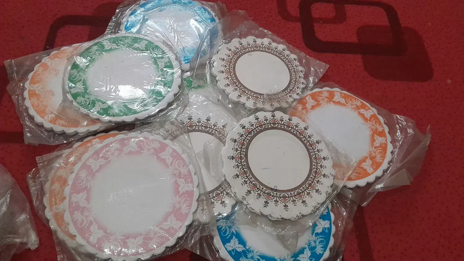 کاغذ کیک وشیرینی|سفره، حوله، دستمال آشپزخانه|شاهین‌شهر, سعدی جنوبی|دیوار