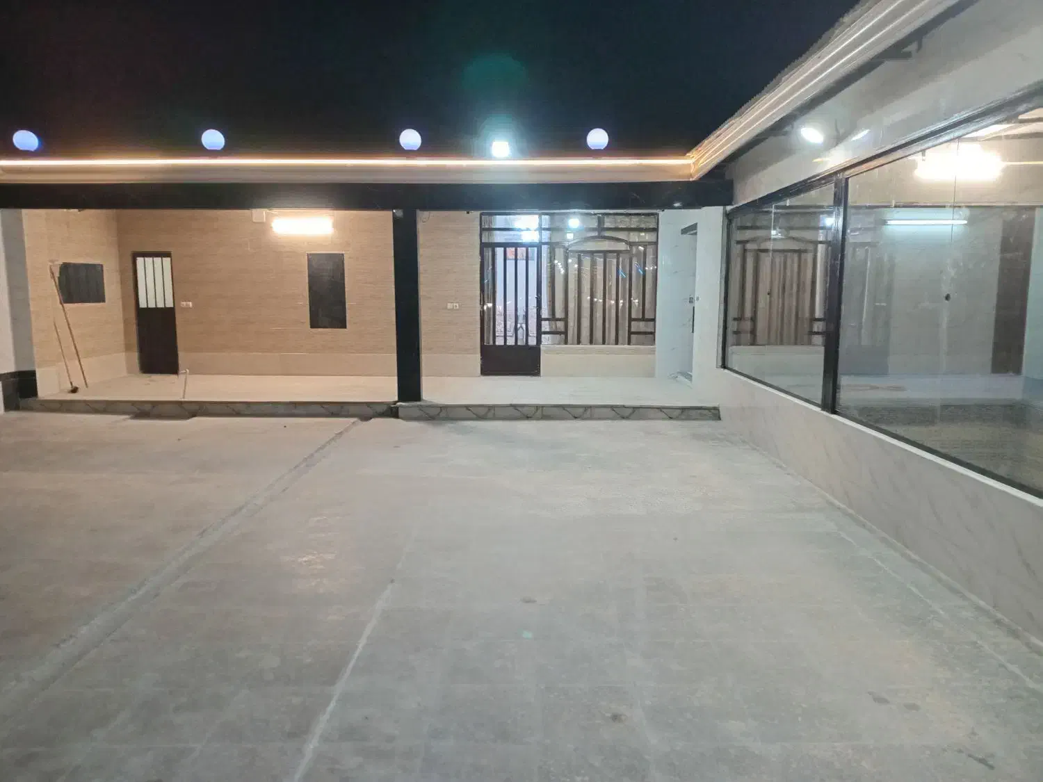 اجاره‌ باغ ویلافلاورجان|اجارهٔ کوتاه‌مدت ویلا و باغ|فلاورجان, |دیوار