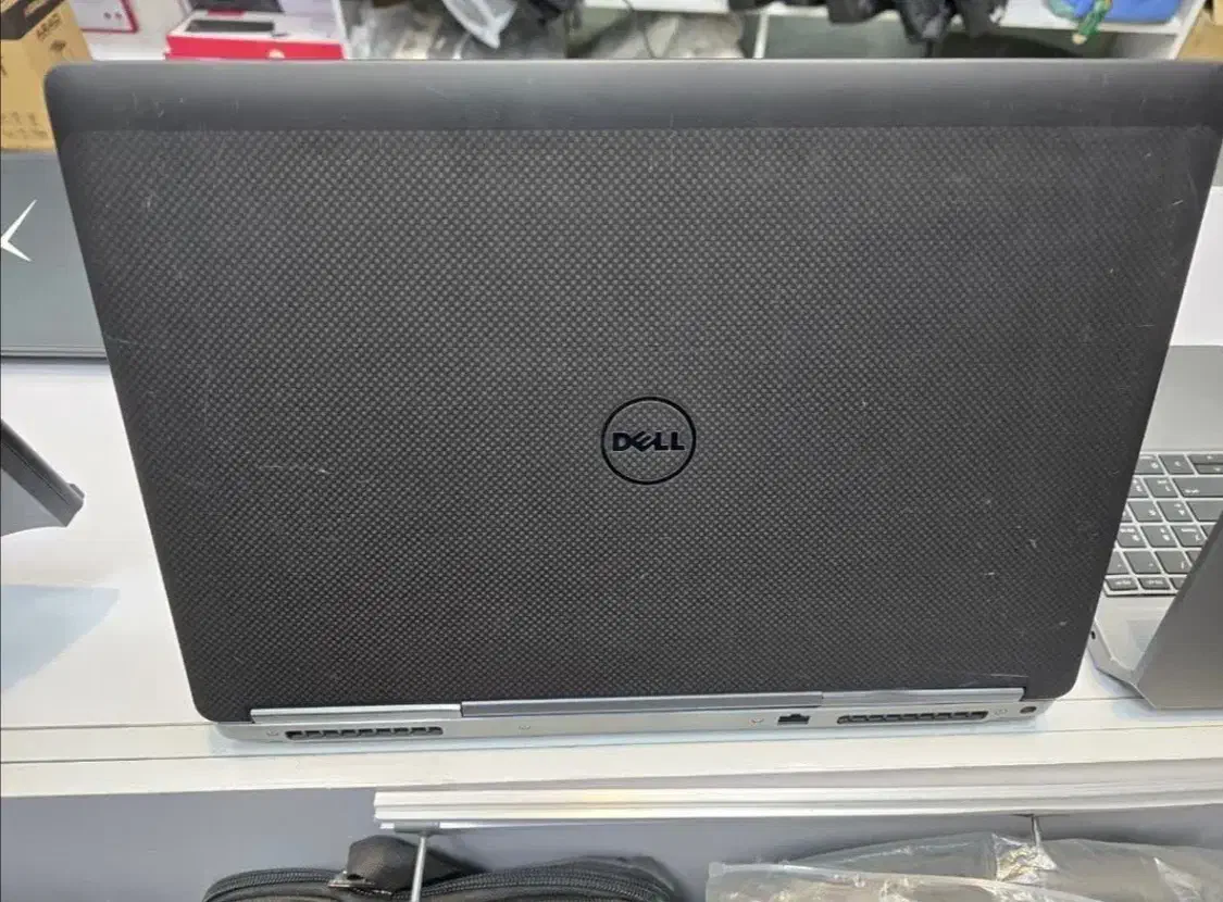 لپتاب اروپاکار، Dell|رایانه همراه|بیرجند, |دیوار
