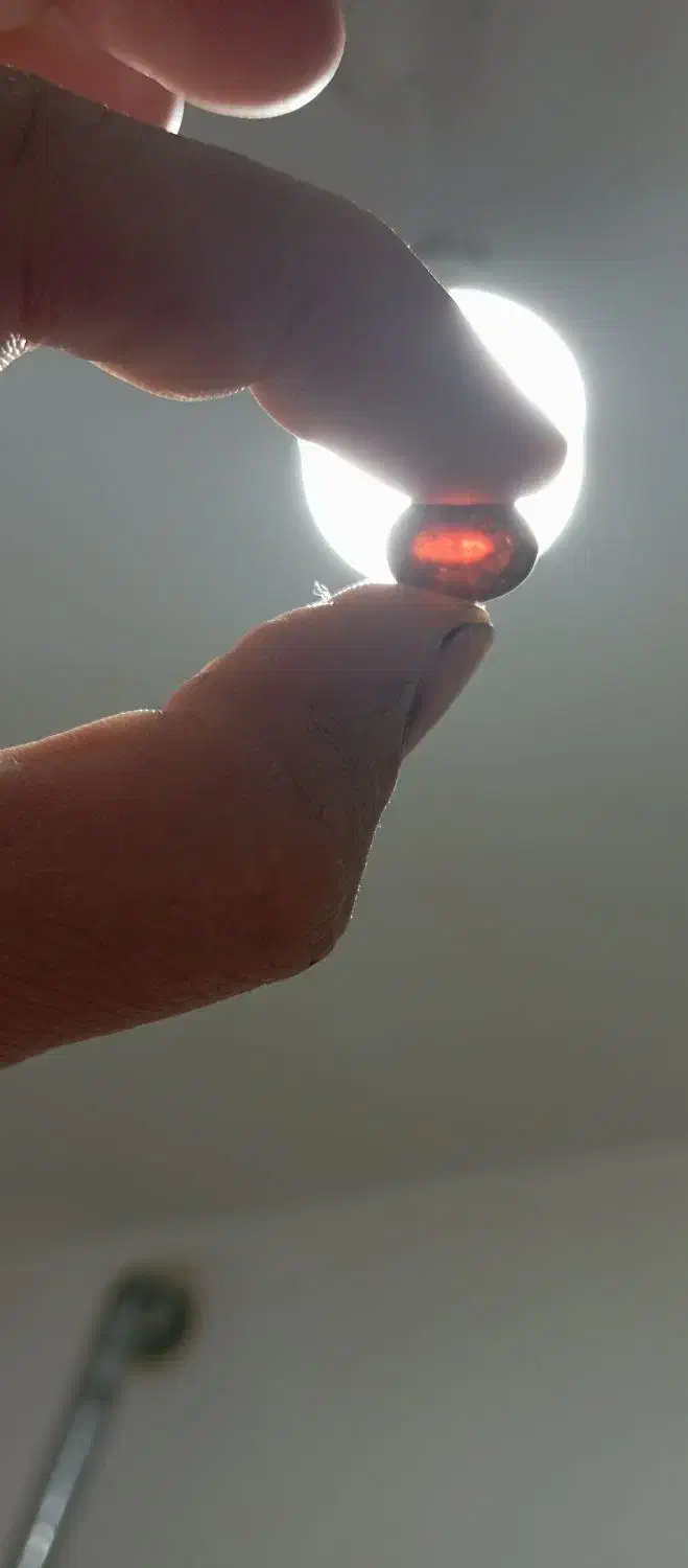 تعدادی نگین|جواهرات|خرمدره, |دیوار