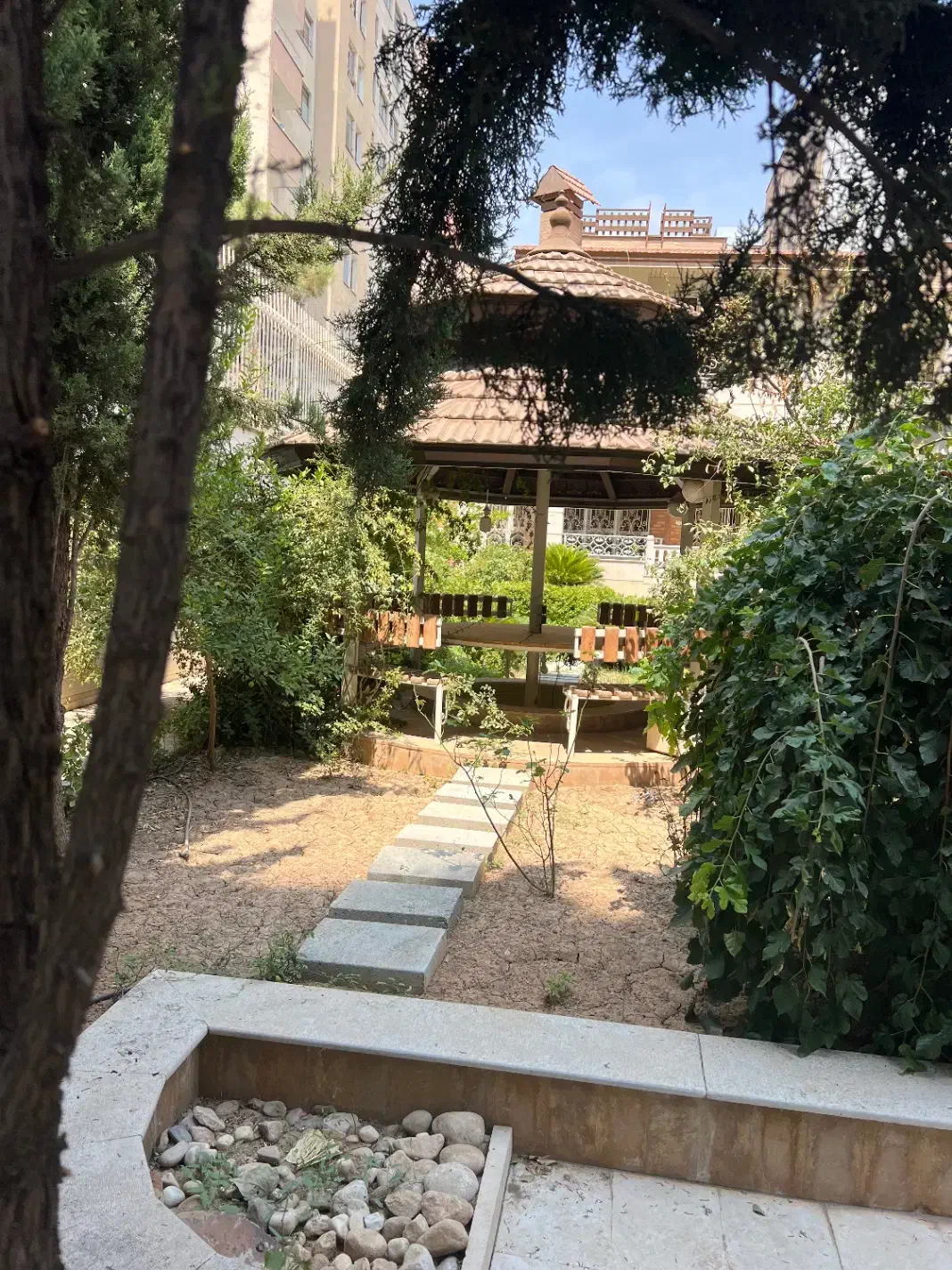 اجاره ملک ویلائی ۵خوابه (معالی آباد)|اجارهٔ خانه و ویلا|شیراز, معالی‌آباد|دیوار