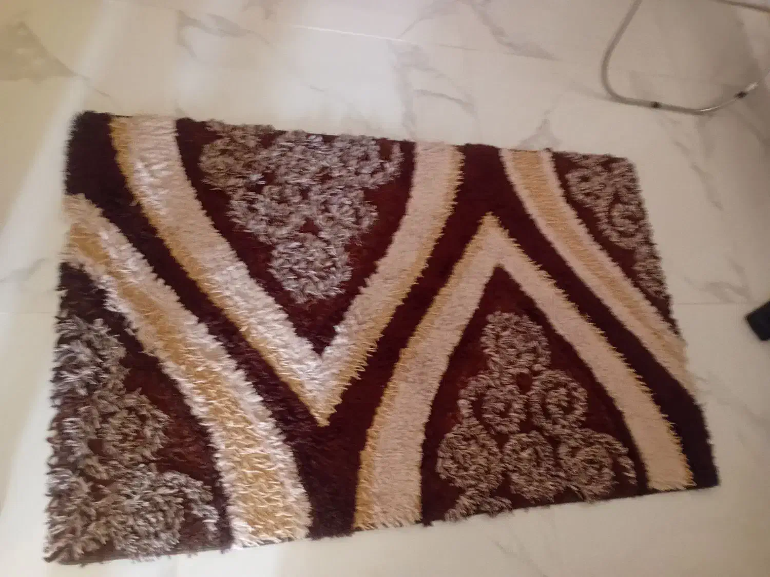 فرش فانتزی یک نیم در یک نیم|فرش|رشت, پل تالشان|دیوار