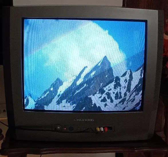 تلویزیون گروندیک GRUNDIG|تلویزیون و پروژکتور|کرج, شهرک یاس جنوبی|دیوار