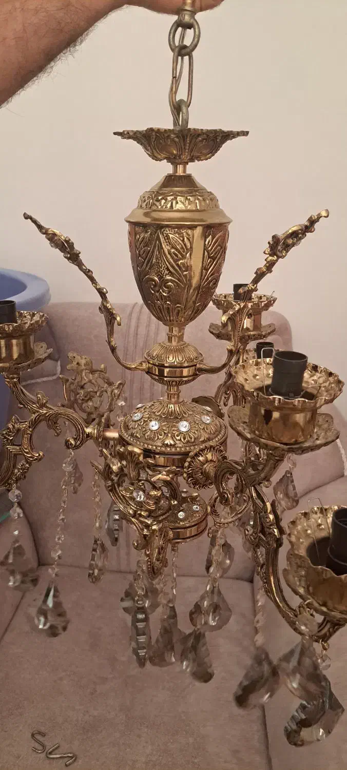 لوستر برنجی|لوستر و چراغ آویز|رشت, دروازه لاکان|دیوار