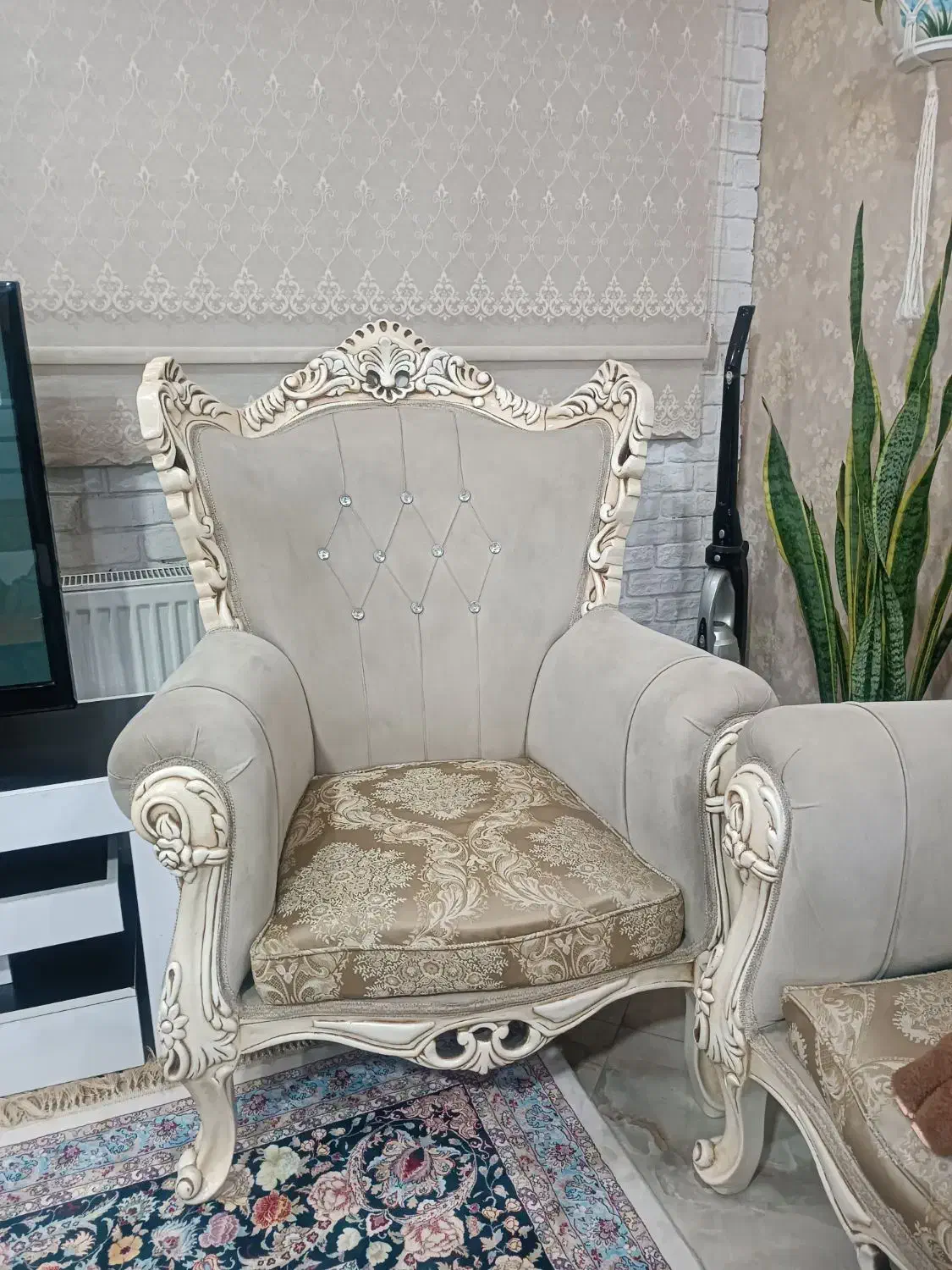 مبل استیل هفت نفره منبت شده|مبلمان خانگی و میز عسلی|صفادشت, |دیوار