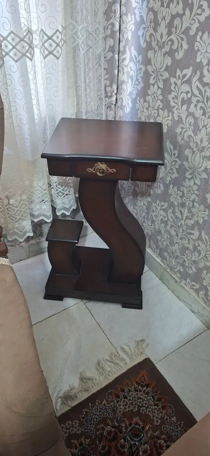 میز تلفن|میز تلفن|تهران, والفجر (افسریه)|دیوار