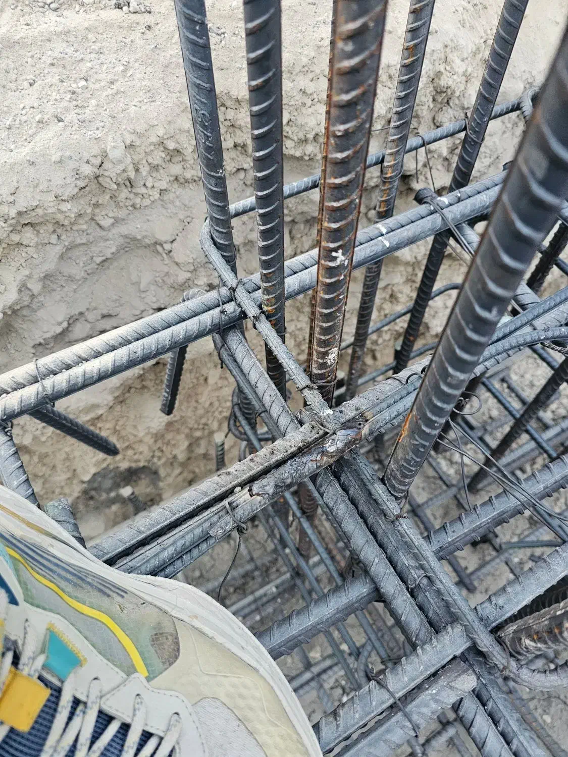 نیازمند ارماتوربند و کارگر ماهر|استخدام معماری، عمران و ساختمانی|بندر کنگان, |دیوار