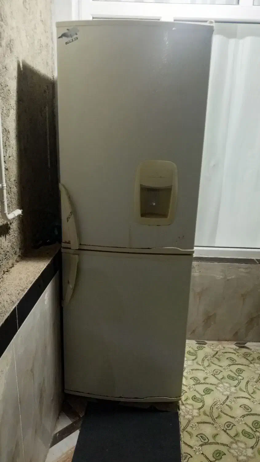 فروش یخچال|یخچال و فریزر|دهگلان, |دیوار