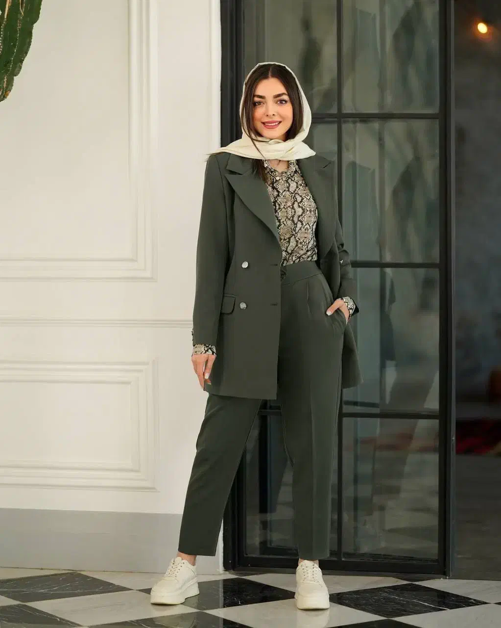 خیاطی|لباس|چناران, |دیوار