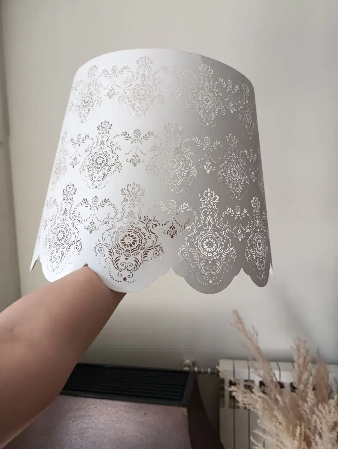 کلاهک فلزی اباژور|چراغ خواب و آباژور|تهران, فلسطین (میدان انقلاب)|دیوار