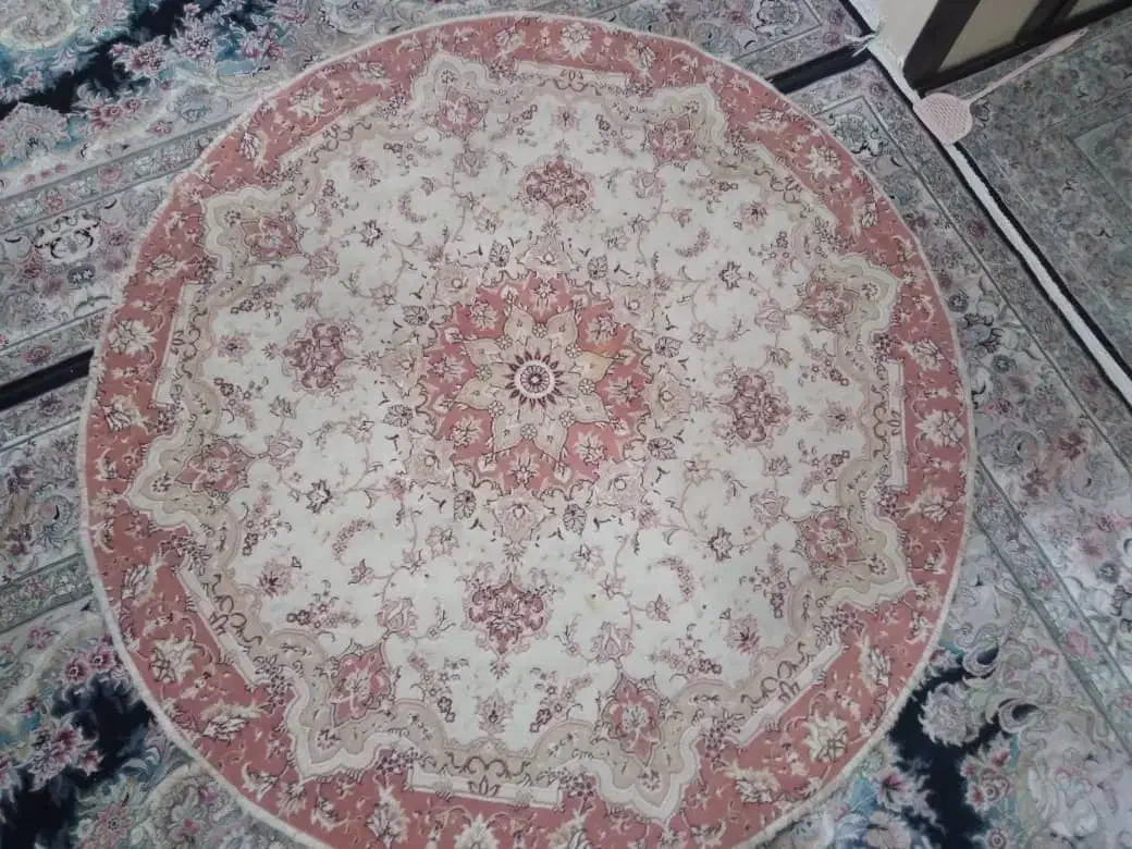 فرش ۲ در۲ متر سالم بفروش میرسد|فرش|سهند, |دیوار