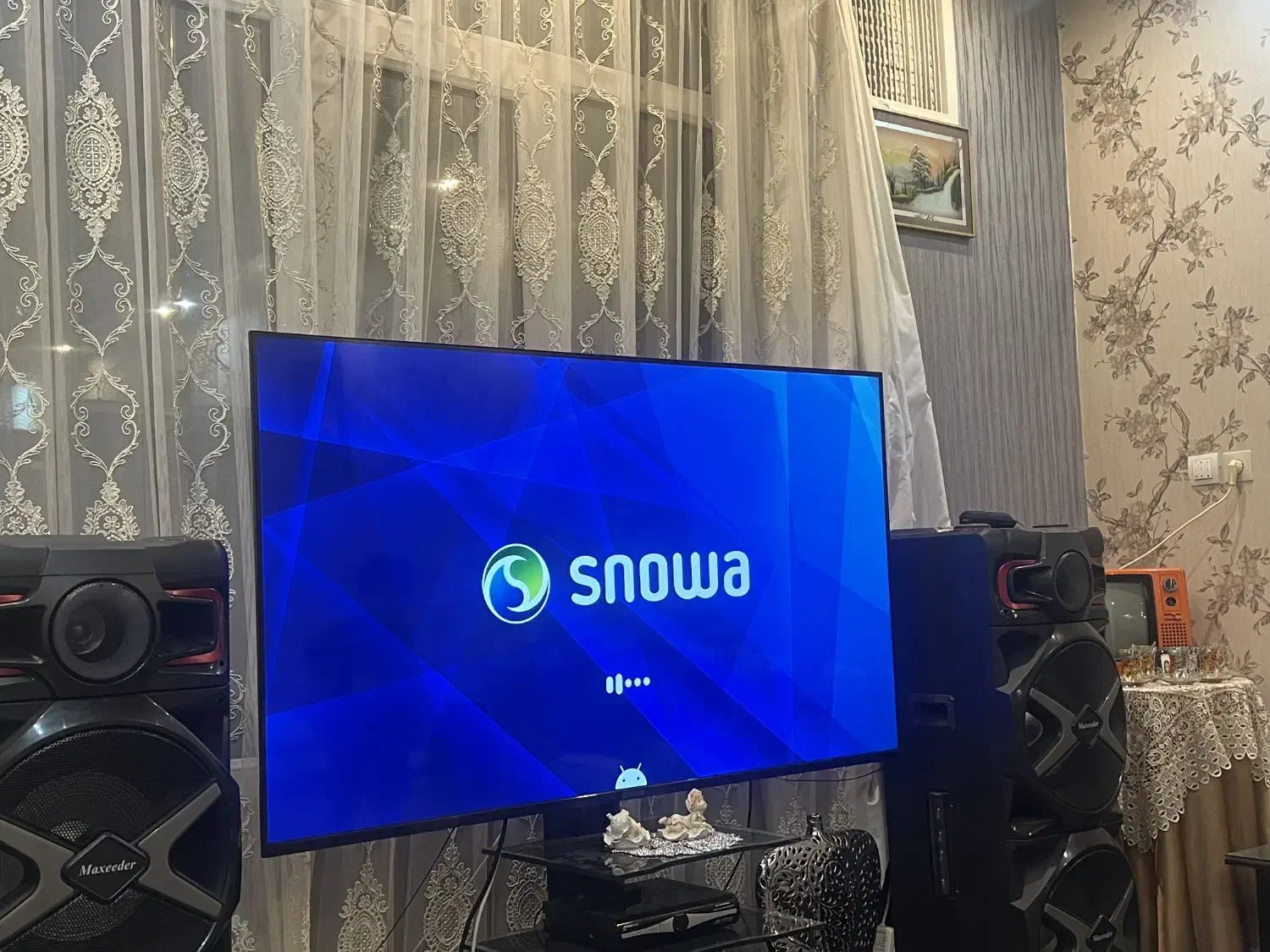 ال ای دی اسنوا|تلویزیون و پروژکتور|گلپایگان, |دیوار