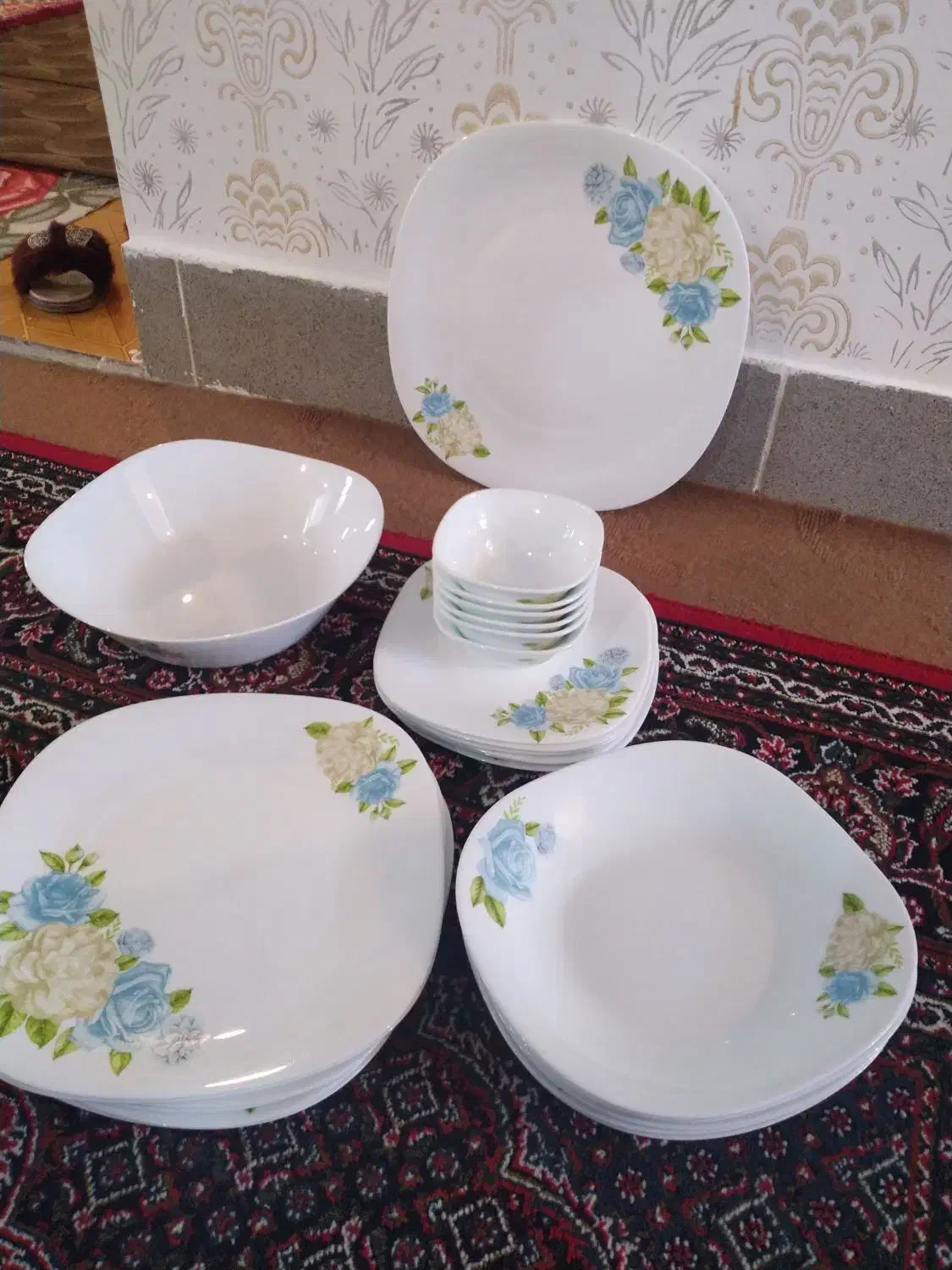 وسایل خونه بفروش میرد|ظروف سرو و پذیرایی|مشگین شهر, |دیوار