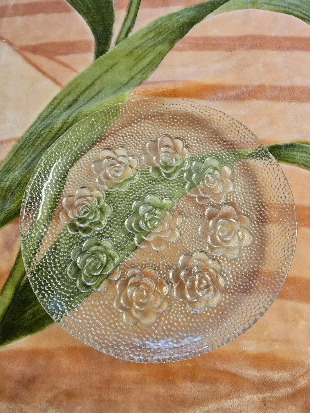 کریستال خارجی ساخت کشور چک آنتیک|کلکسیون اشیاء عتیقه|اصفهان, باغ زرشک|دیوار