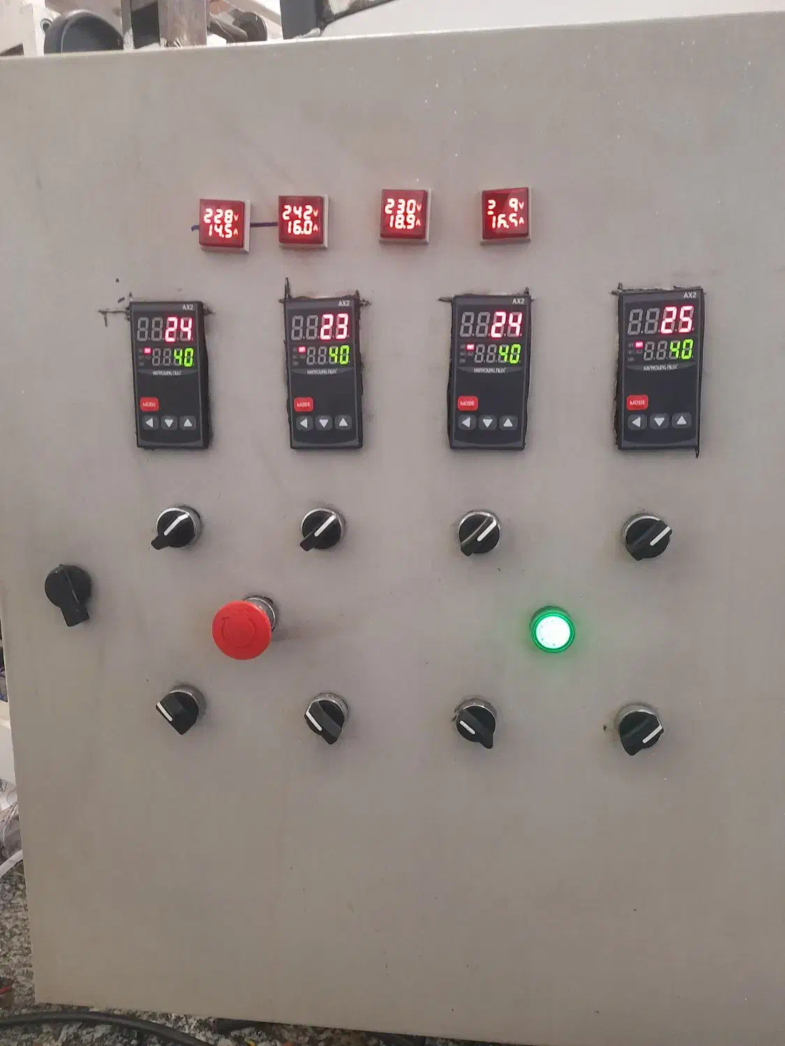 مونتاژ انواع تابلو برق های صنعتی و مسکونی|خدمات پیشه و مهارت|کرج, کمالشهر|دیوار