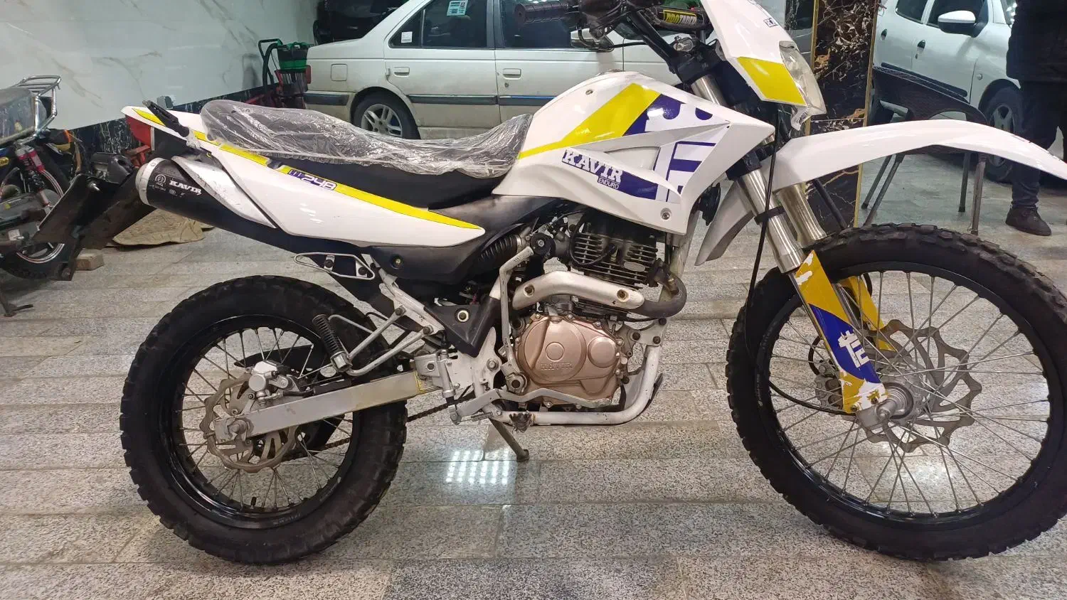 تریل کویر 2۵۰ درحد صفر|موتورسیکلت|خسروشاه, |دیوار