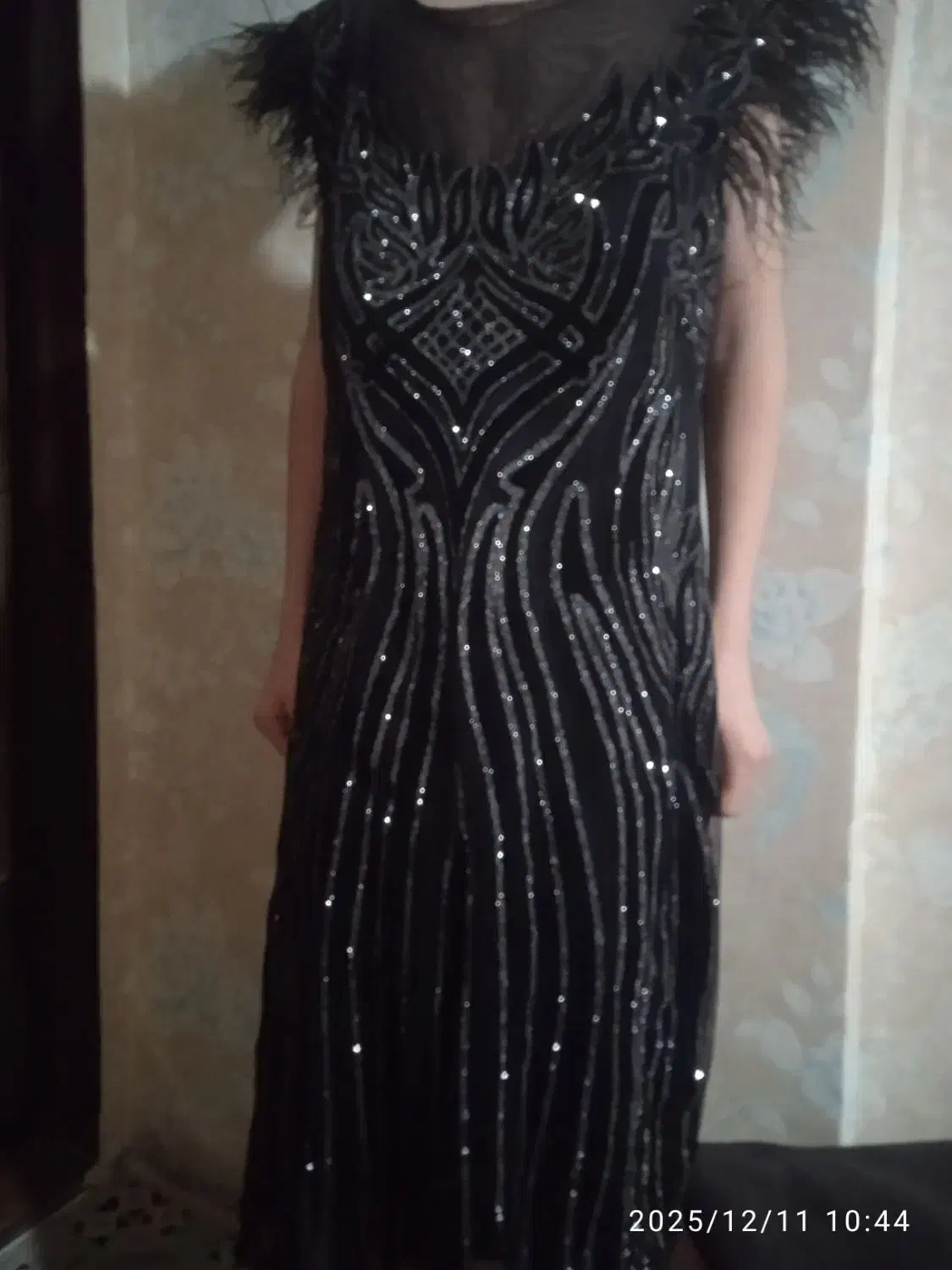 لباس مجلسی|لباس|گلستان (تهران), |دیوار